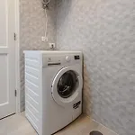 דירה Hermitage Homes Psj