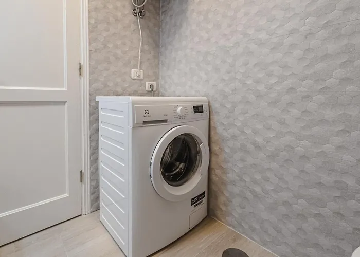 דירה Hermitage Homes Psj